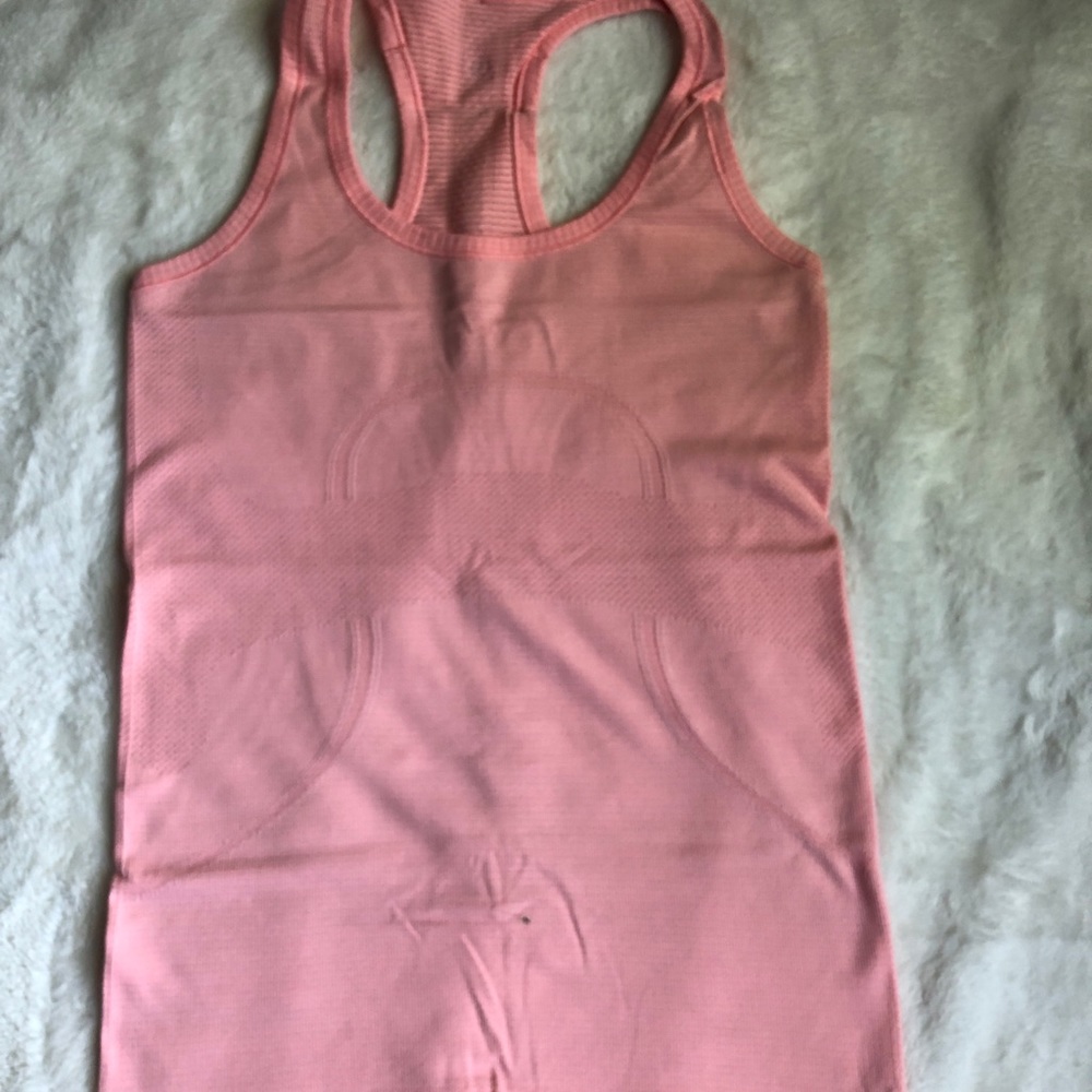 Lululemon tank top